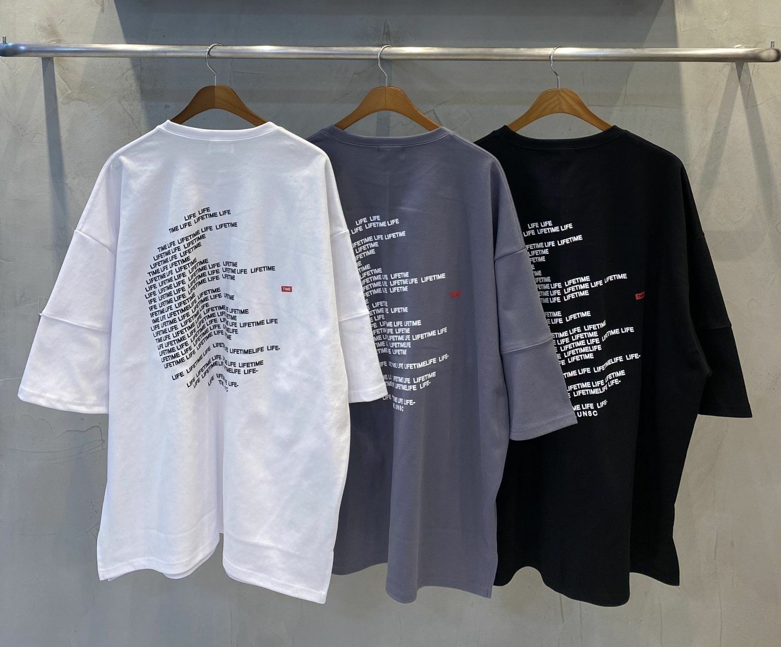 OverSize英文字短袖Tee UNSTANDARD-056T