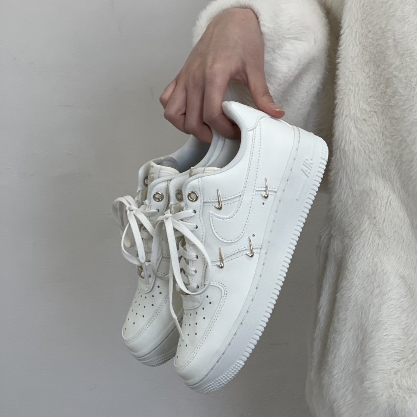 【Focus Store】預購 Nike Air Force 1 Low LX "Mini Gold" 白金 小勾 四勾 FV3654-111