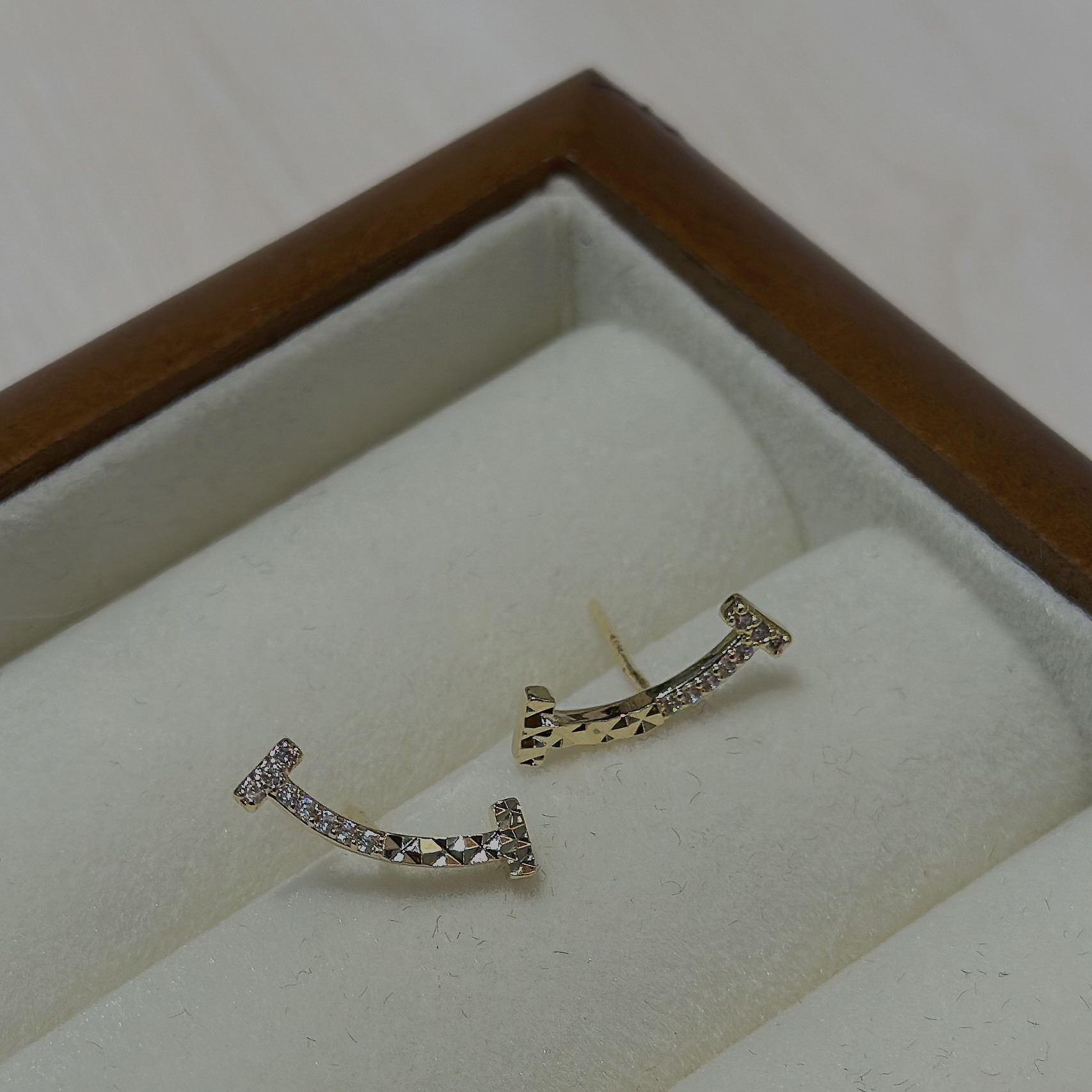 K09切割排鑽微笑耳貼