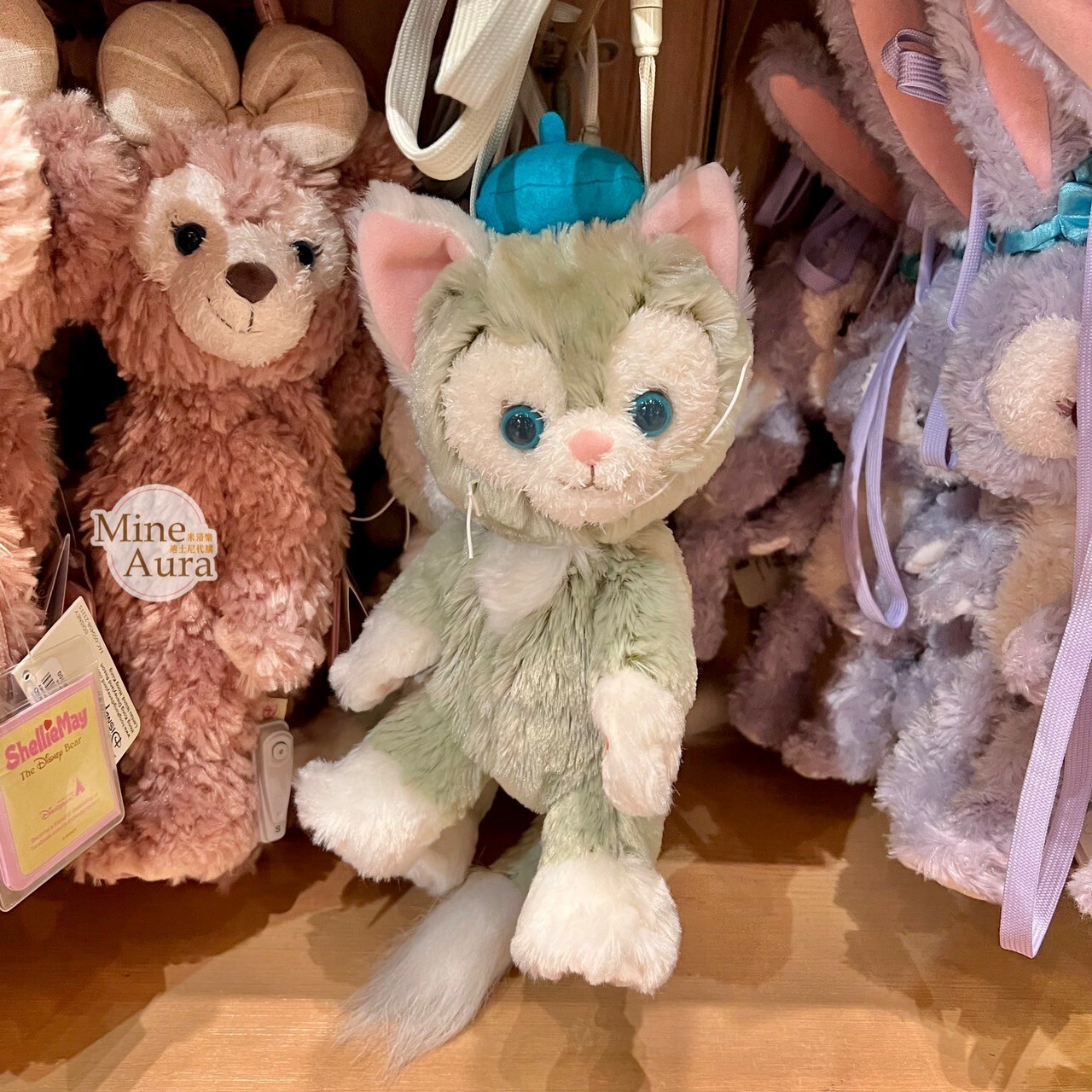 傑拉托尼 畫家貓 Gelatoni 側姿 絨毛娃娃玩偶設計 斜背 小包 -香港迪士尼樂園