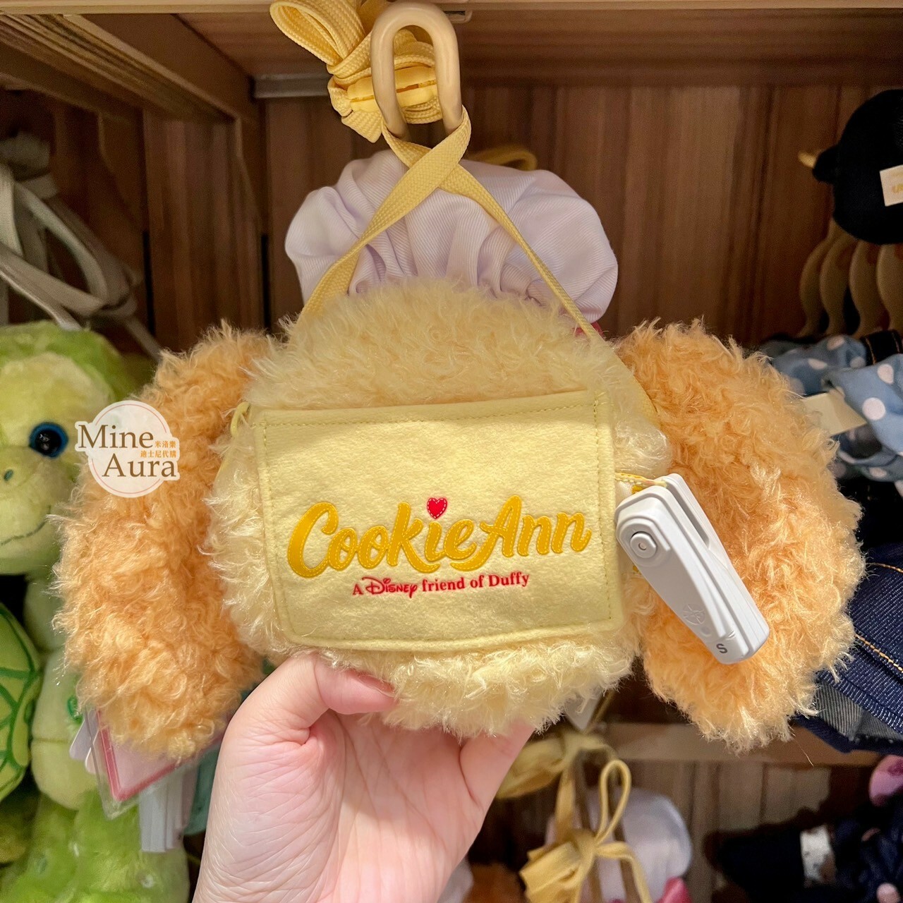 可琦安 餅乾 CookieAnn 大頭 絨毛 票卡包 掛脖 -香港迪士尼樂園