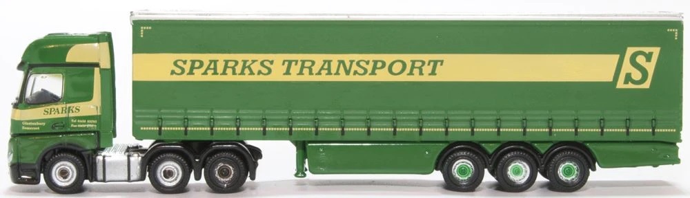 Oxford NMB006 1:148 Sparks 賓士聯結車.綠黃