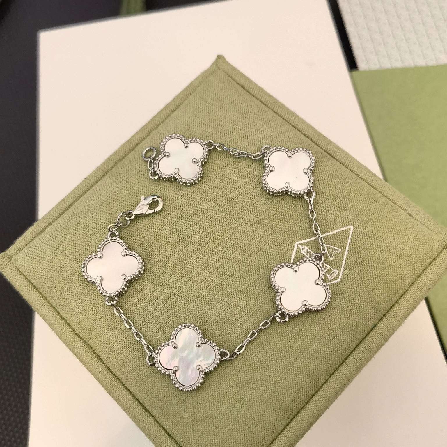 18k白月光母貝四葉草”高奢定製銀手鍊