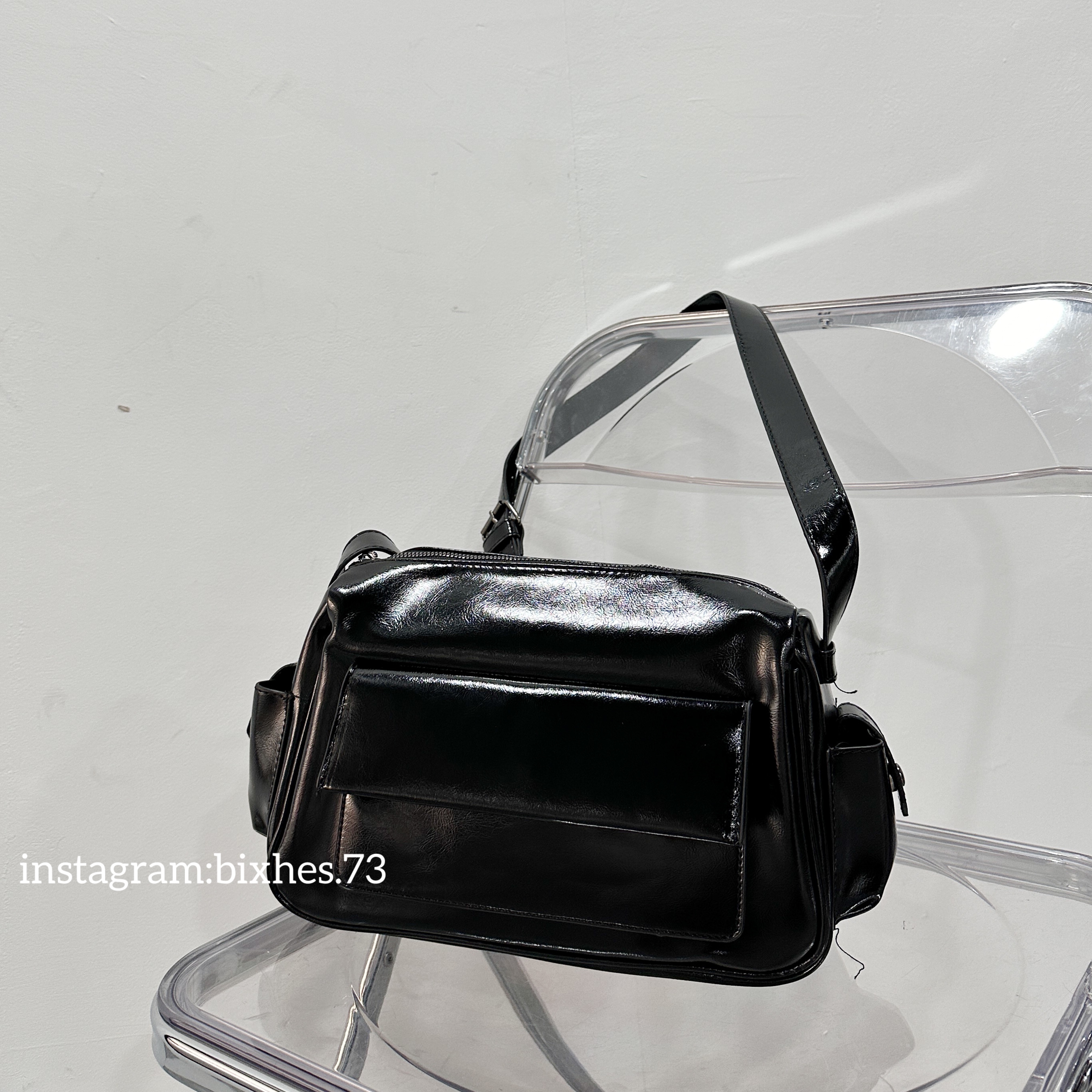 寬肩大容量多袋包 (M00027)