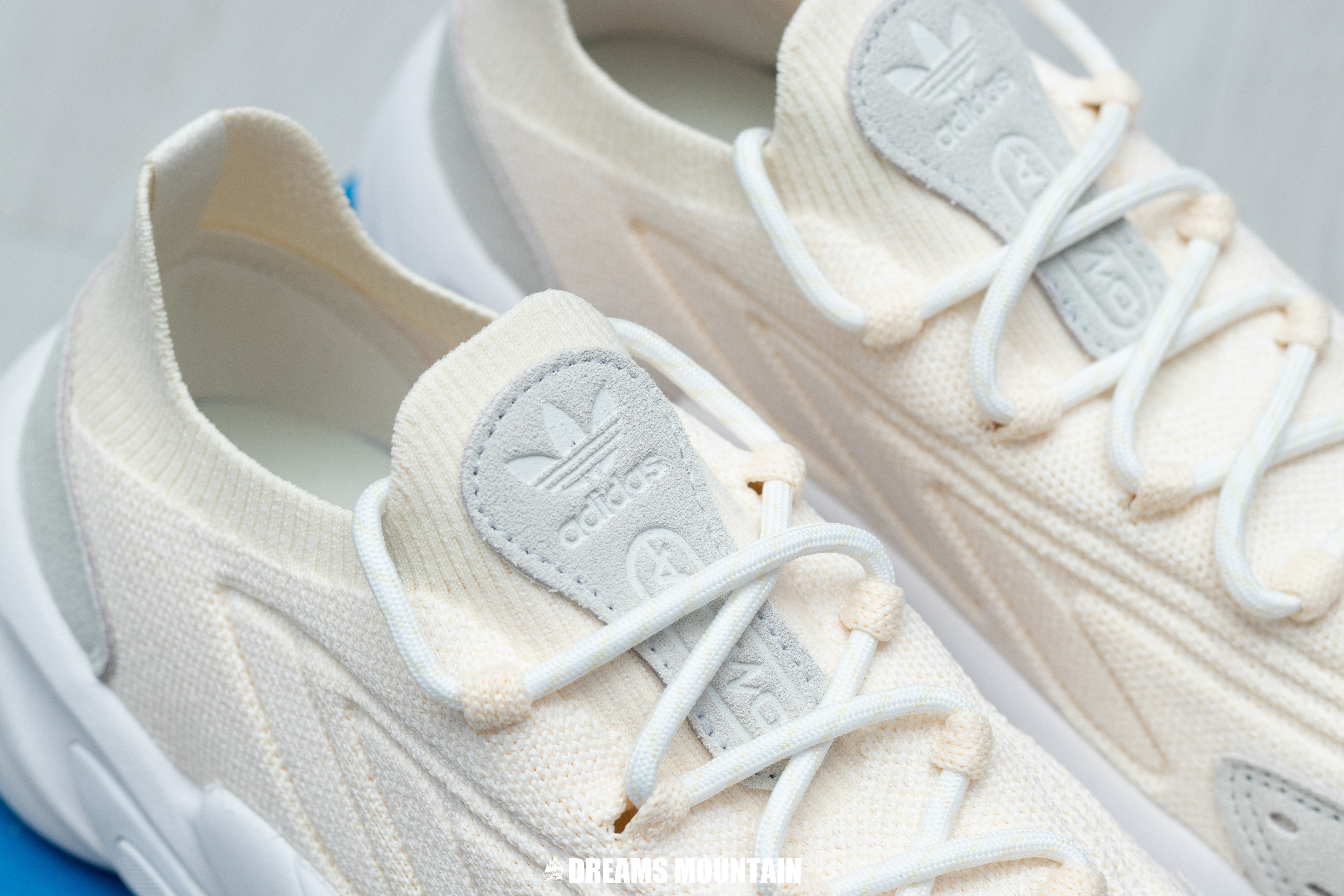 【現貨】Adidas OZELIA KNT 米白 -WOMEN