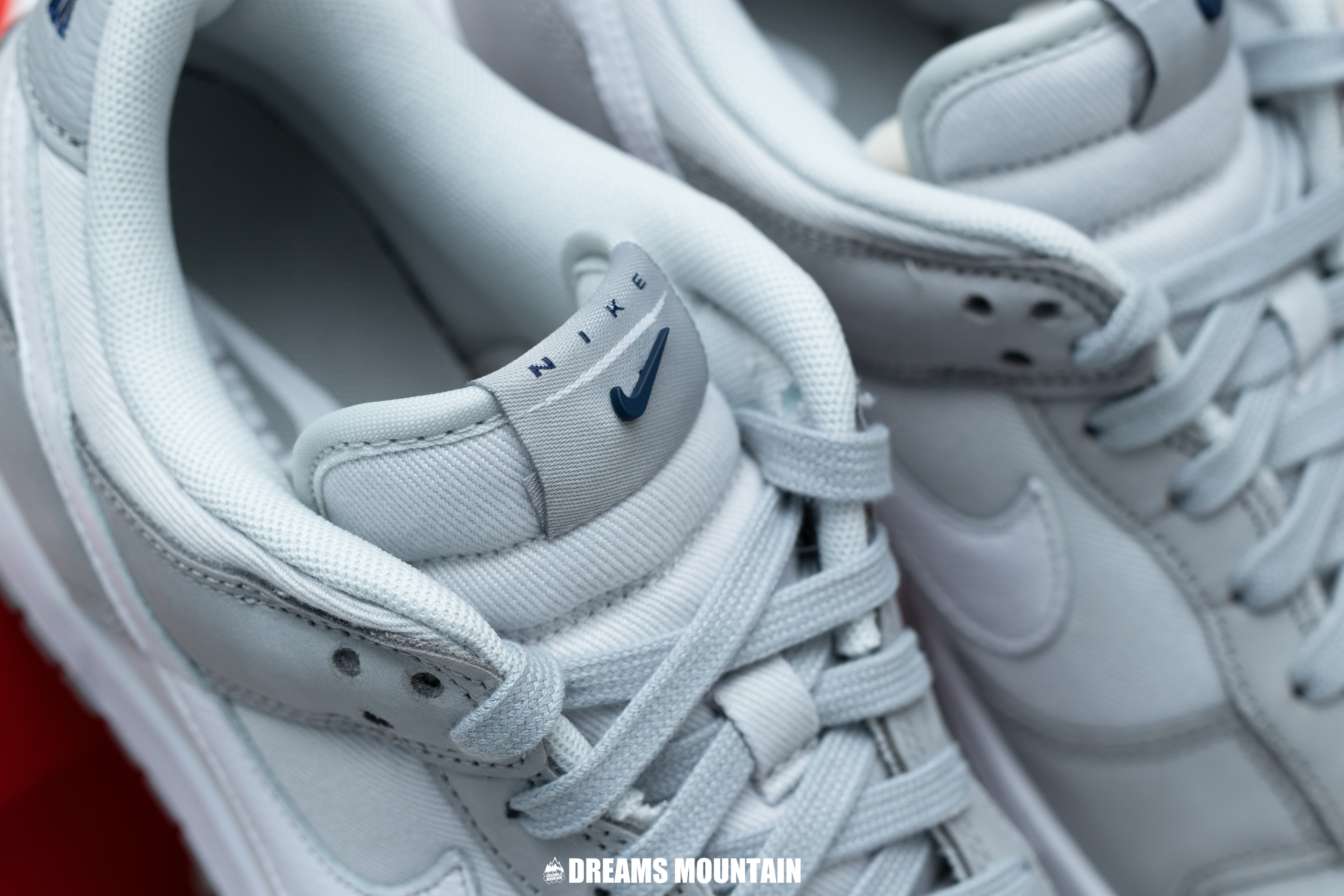 【預訂】NIKE DUNK LOW LX 淡煙灰布面 -WOMEN