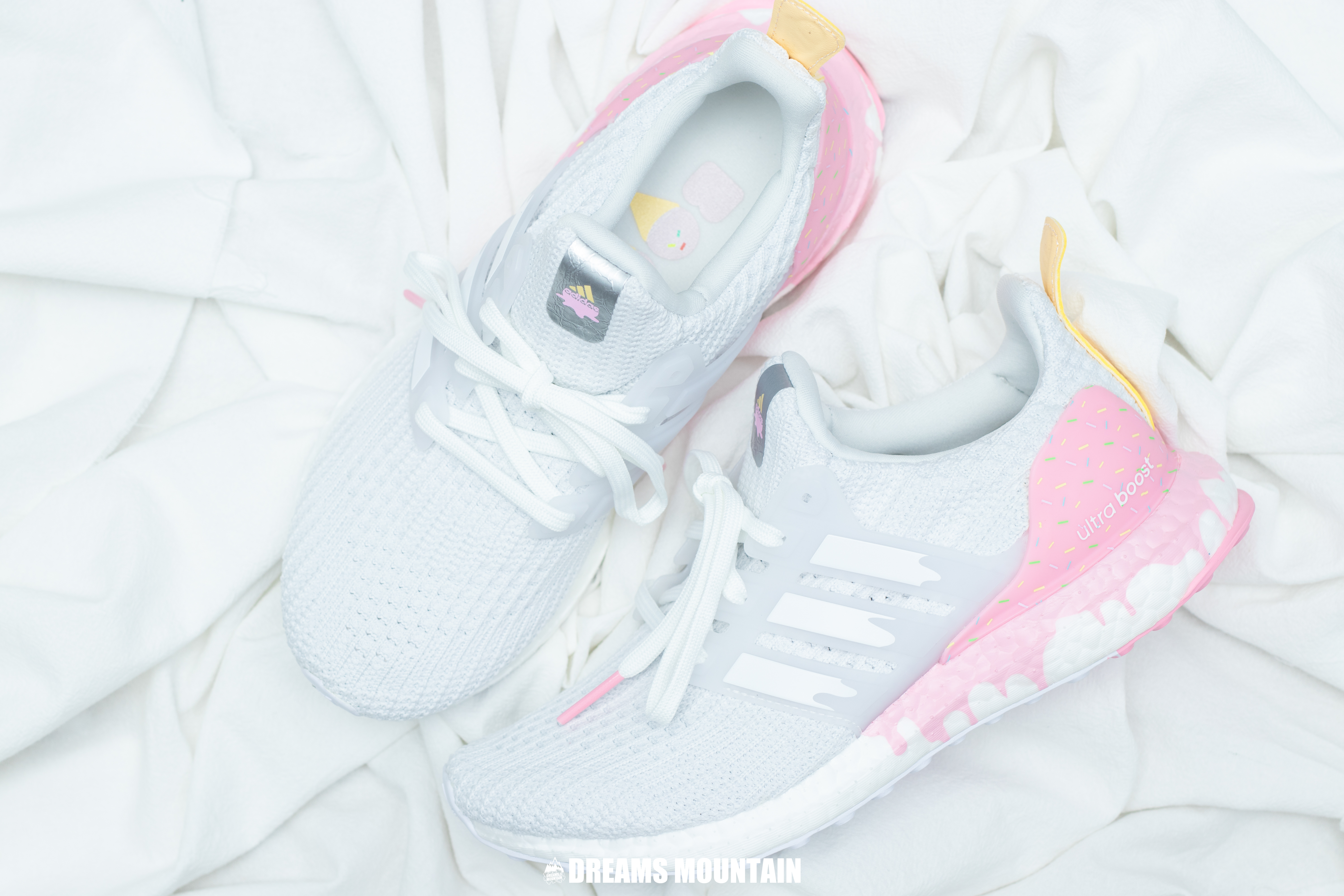 【現貨】Adidas Ultraboost DNA 白配草莓雪糕-WOMEN