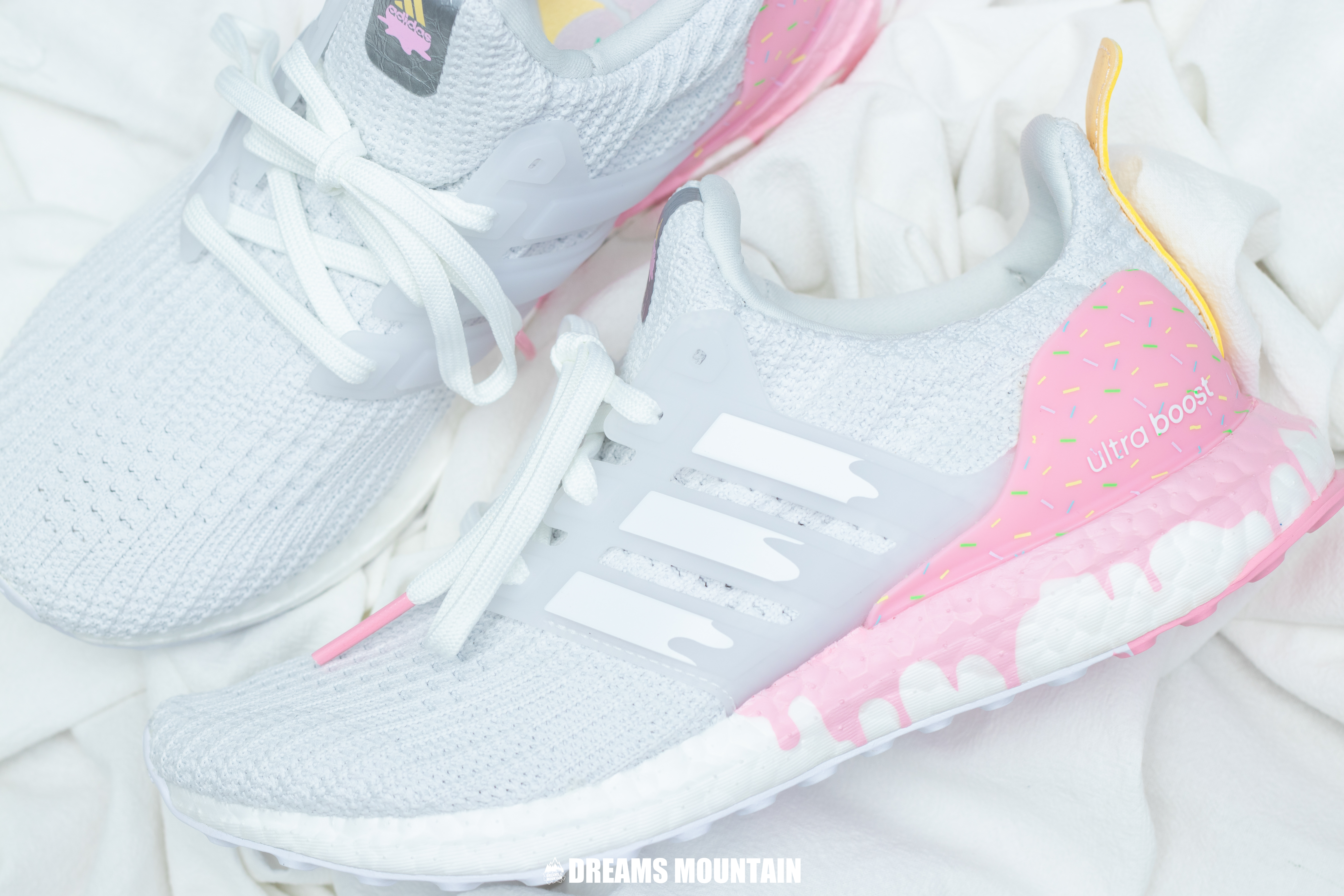 【現貨】Adidas Ultraboost DNA 白配草莓雪糕-WOMEN