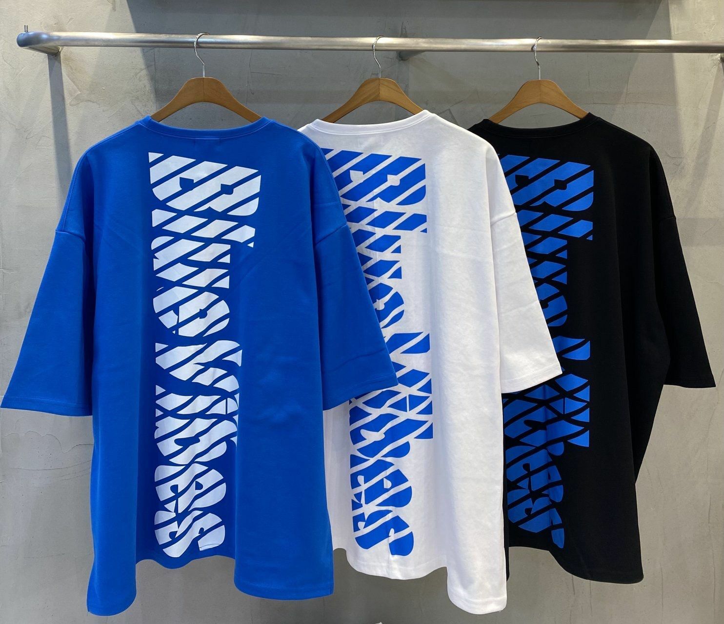 OverSize英文字短袖Tee UNSTANDARD-064T