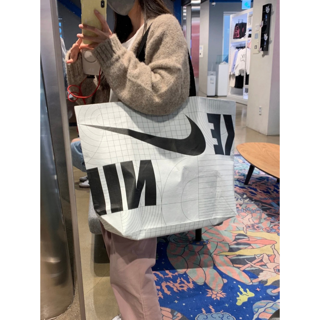 NIKE購物袋 (中)