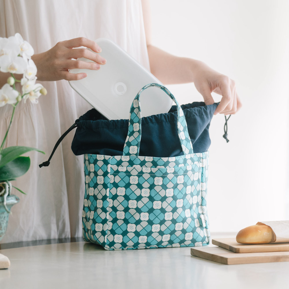 Drawstring Tote Bag/Old Ceramic Tile No.10/Green Bathhouse
