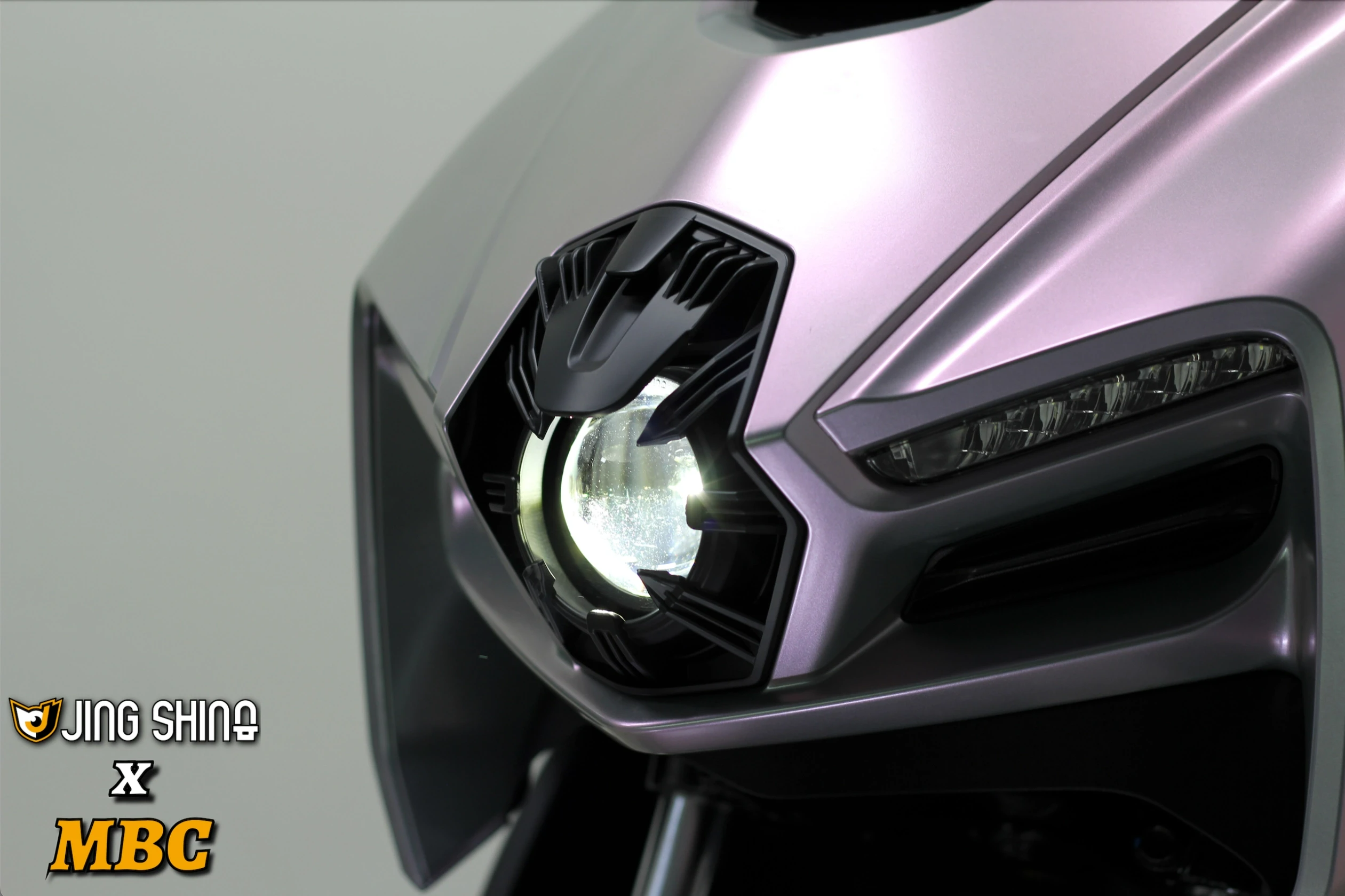 金鑫燈藝 MMBCU SE款 大燈總成