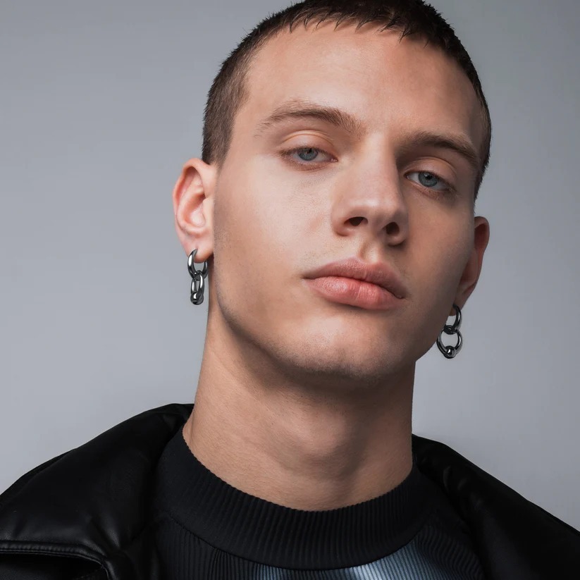 【預購】 Vitaly Design| Thrash 鞭打耳環 (兩色可選)