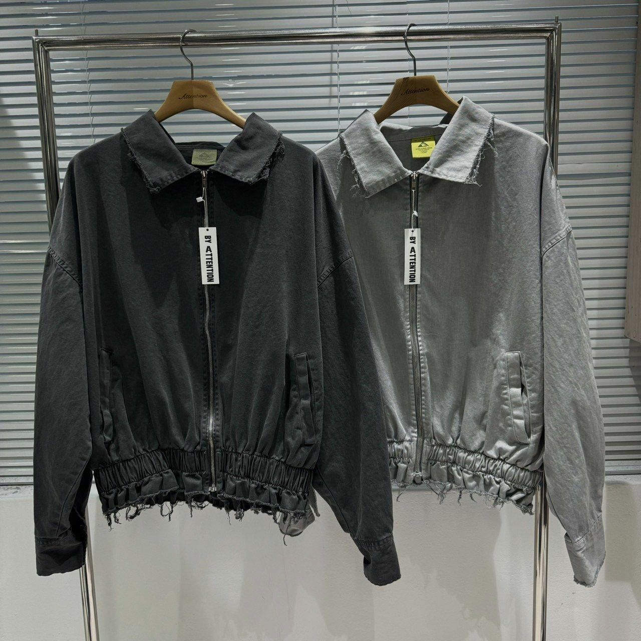 淨色反領束腰拉鍊外套 BY ATTENTION-124JK