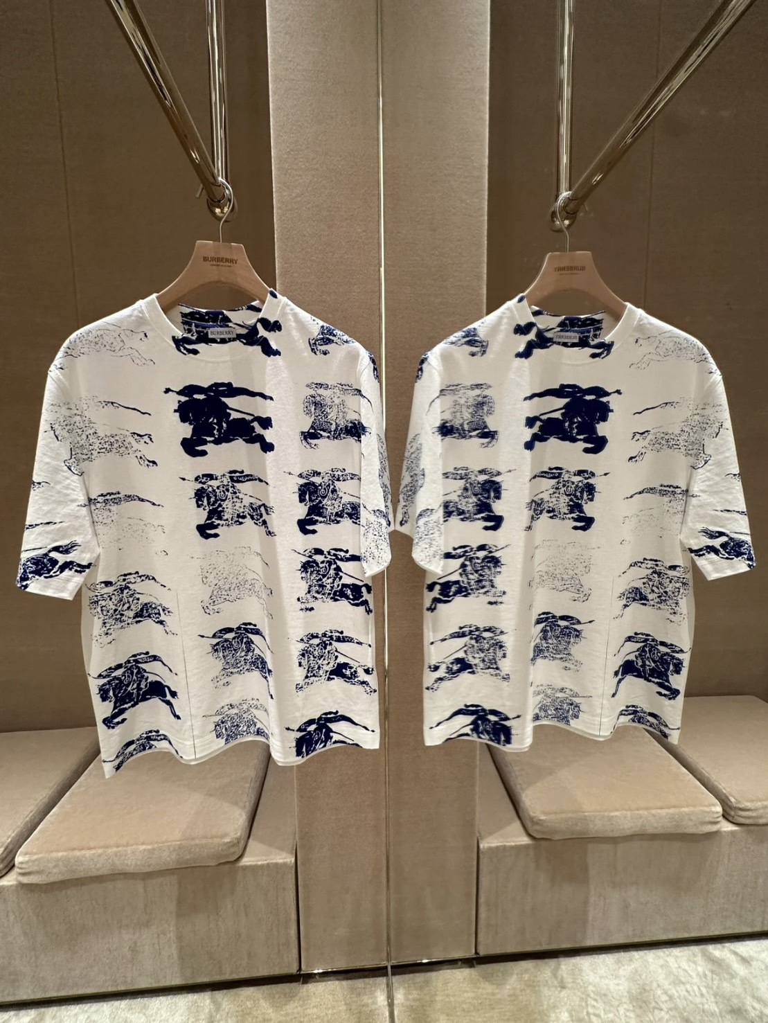 Burberry 春夏新款 滿版騎士 短袖