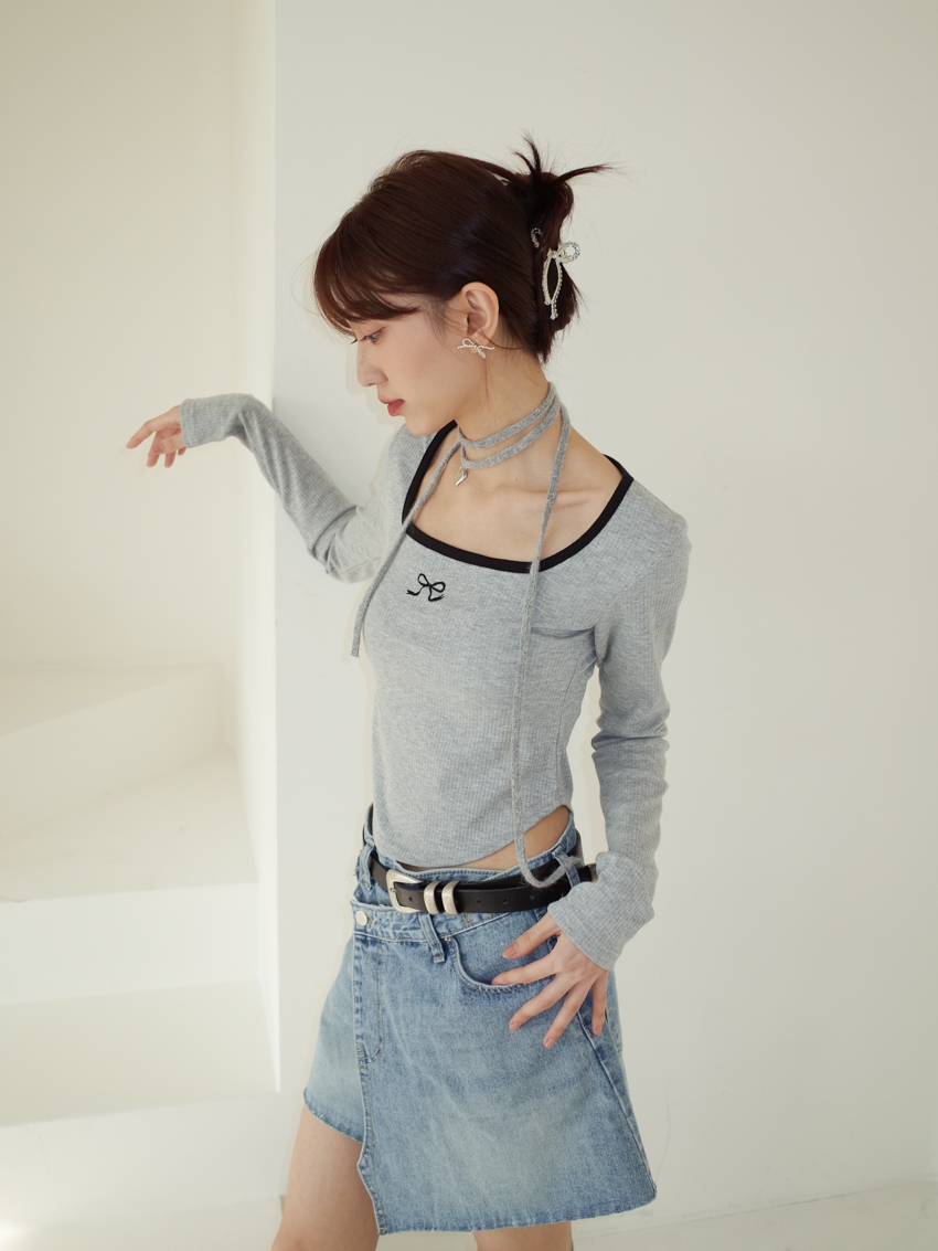 square neck embroidered bow curved top