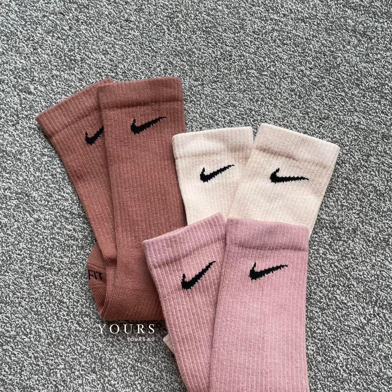 Nike EveryDay Plus 玫瑰粉 中長襪 三入組（SX6888-914）