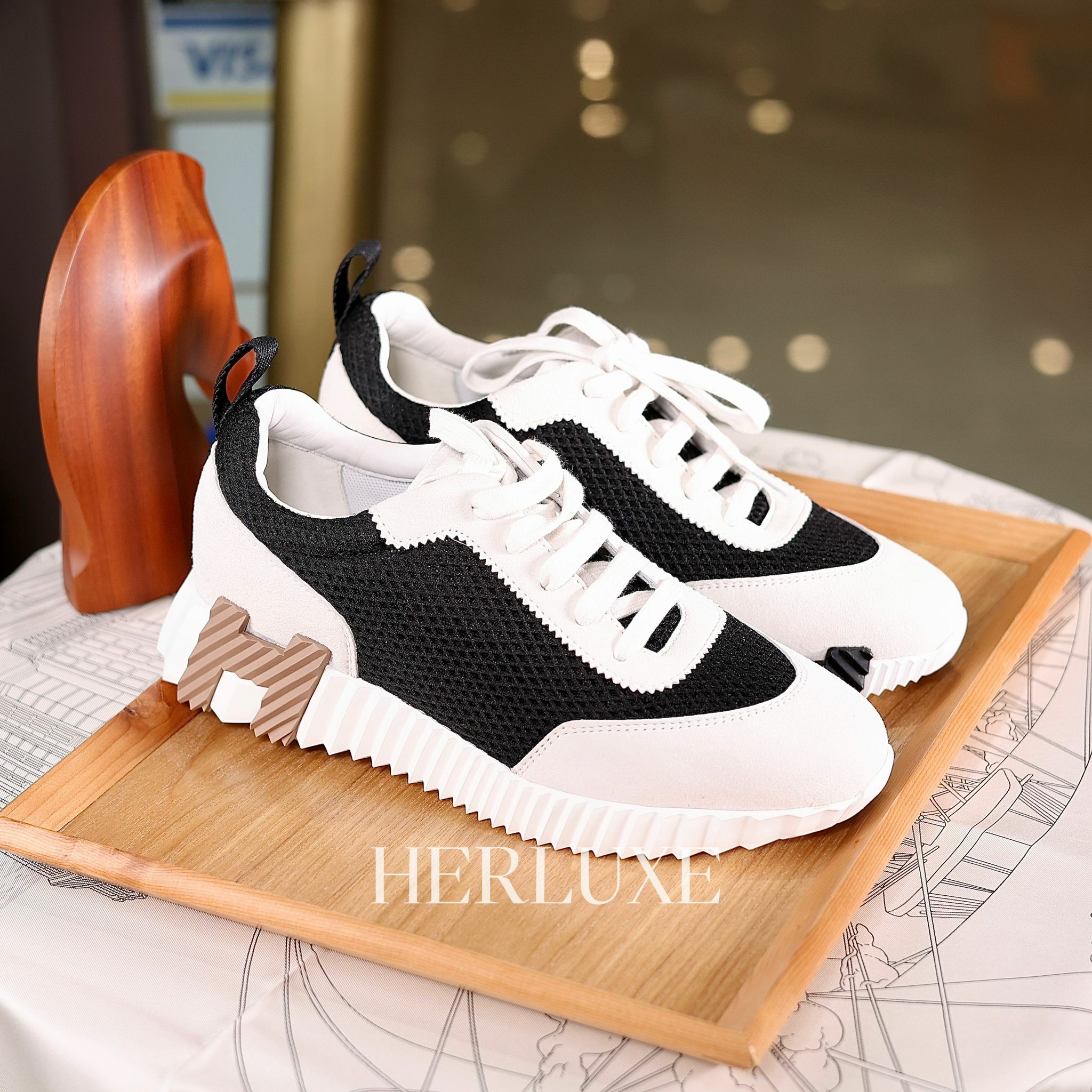 Bouncing sneaker noir/ blanc (可預訂鞋碼)