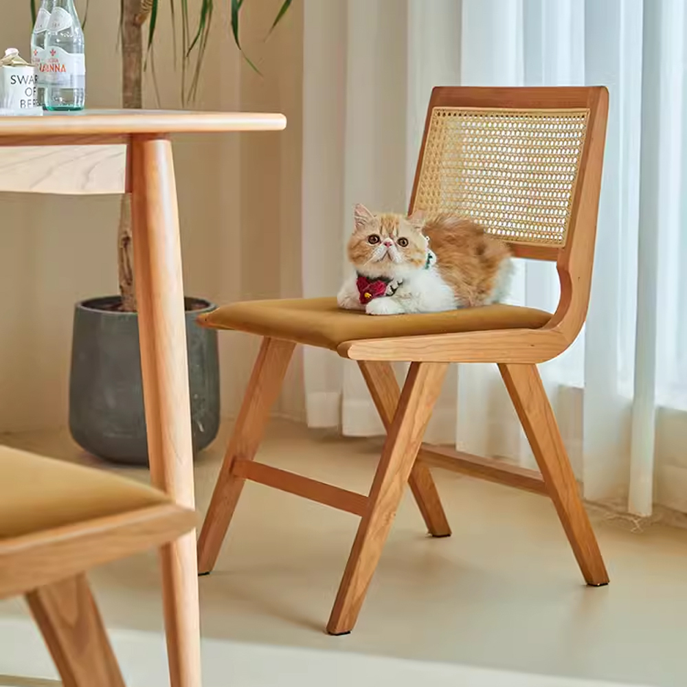 木質藤編坐墊椅