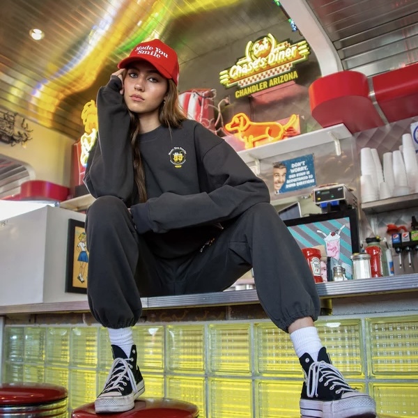 美國 The Mayfair Group// 衛衣// Made You Smile