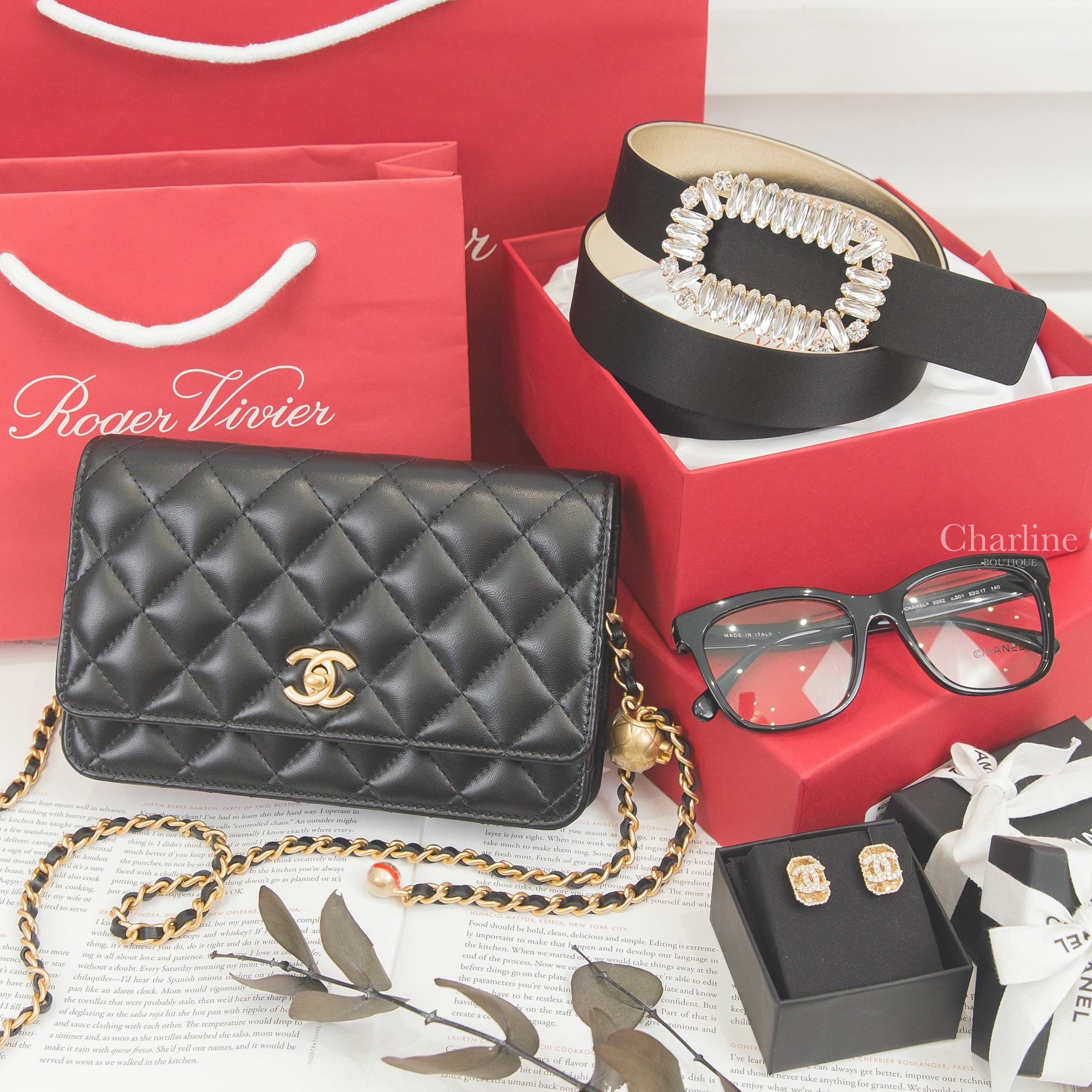Roger Vivier 黑色絲綢金色橢圓水晶方釦皮帶,Chanel 金色水鑽CC長方形耳環 ,Chanel WOC 黑色金珠羊皮肩背包,Chanel Eyeglasses 黑色白字側邊銀CC眼鏡-Charline Boutique 精品代購