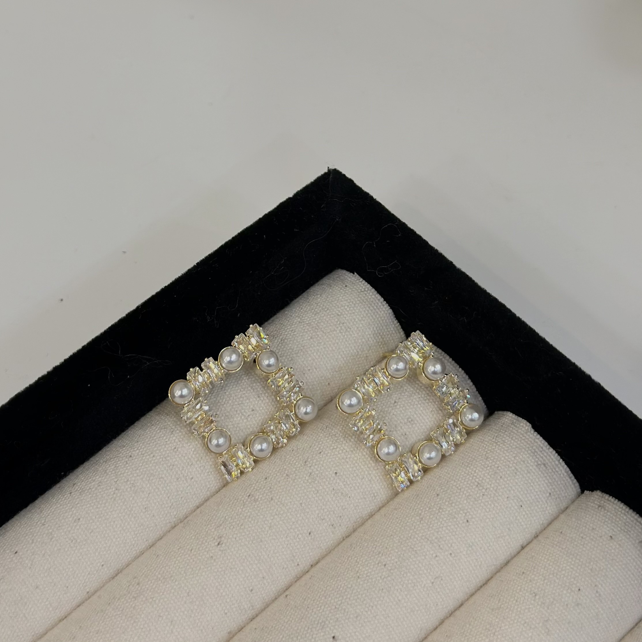 K38珍珠鋯石方塊耳貼