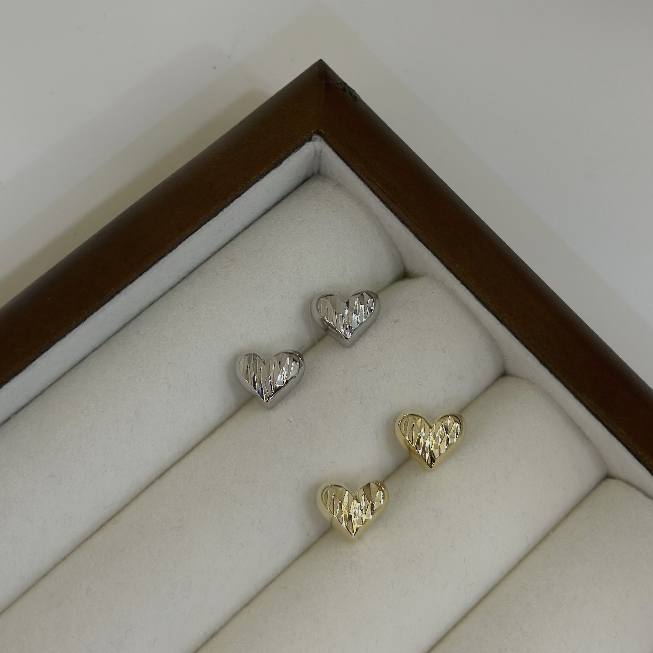 U23切割愛心耳貼