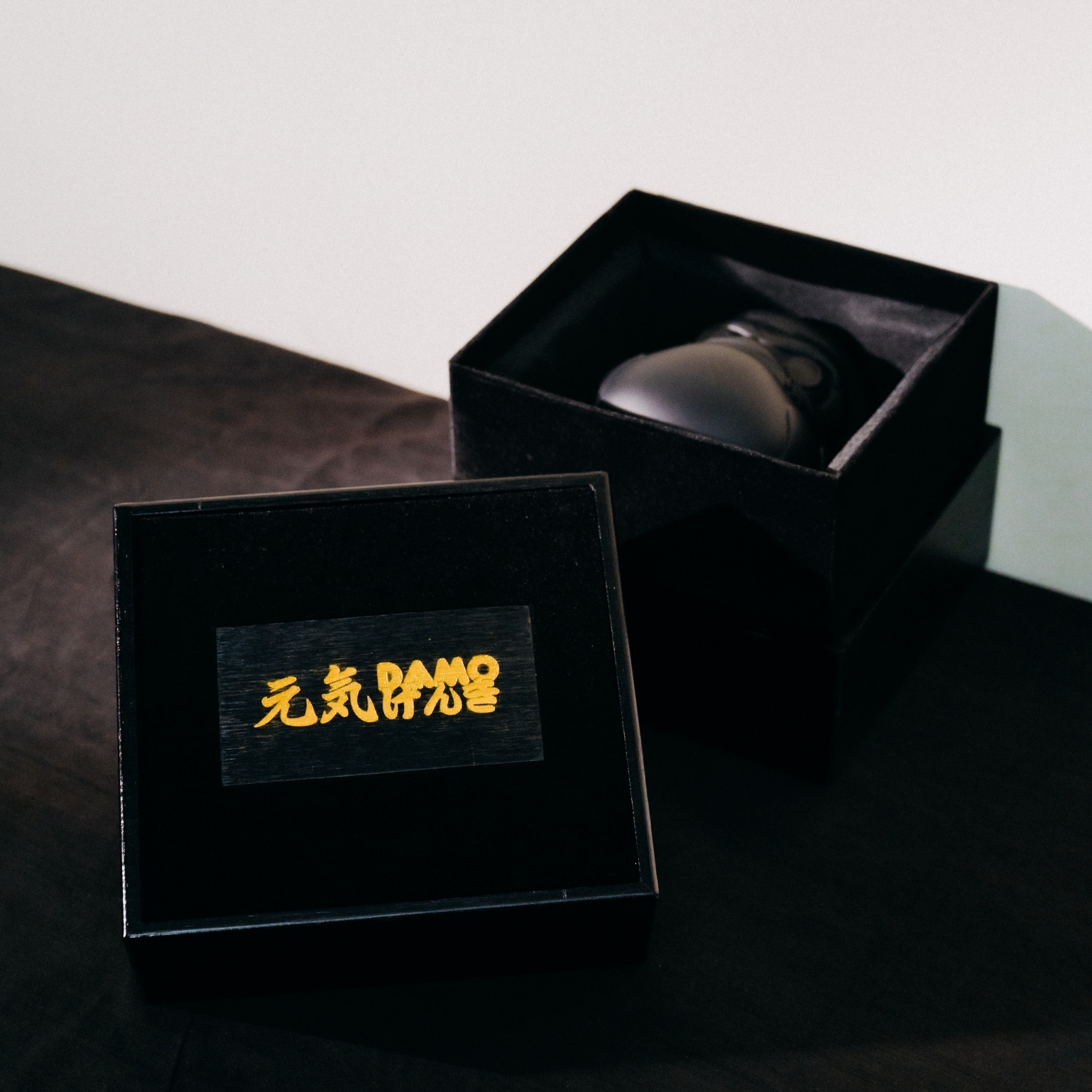 XCTRL 元氣達摩木製收納盒(兩色 淺木紋/黑)