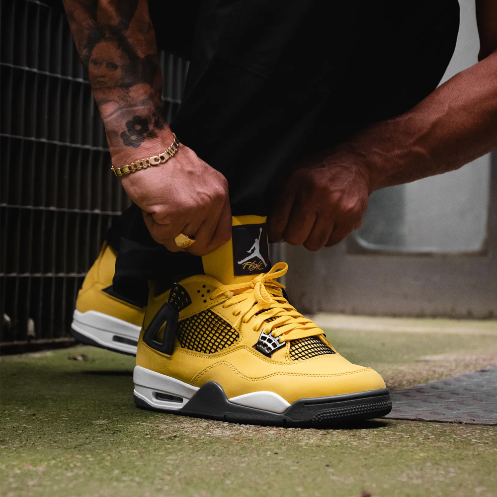 Air Jordan 4 黑黃 CT8527-700