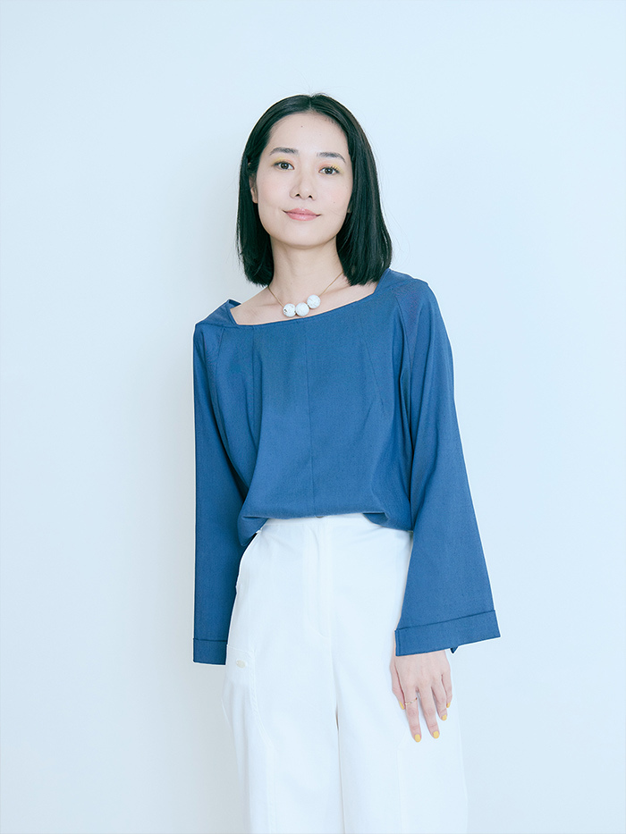 葉脈長袖上衣-群藍