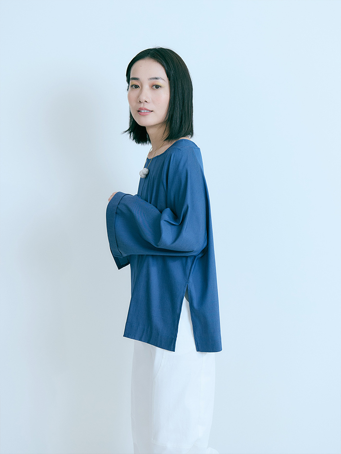 葉脈長袖上衣-群藍