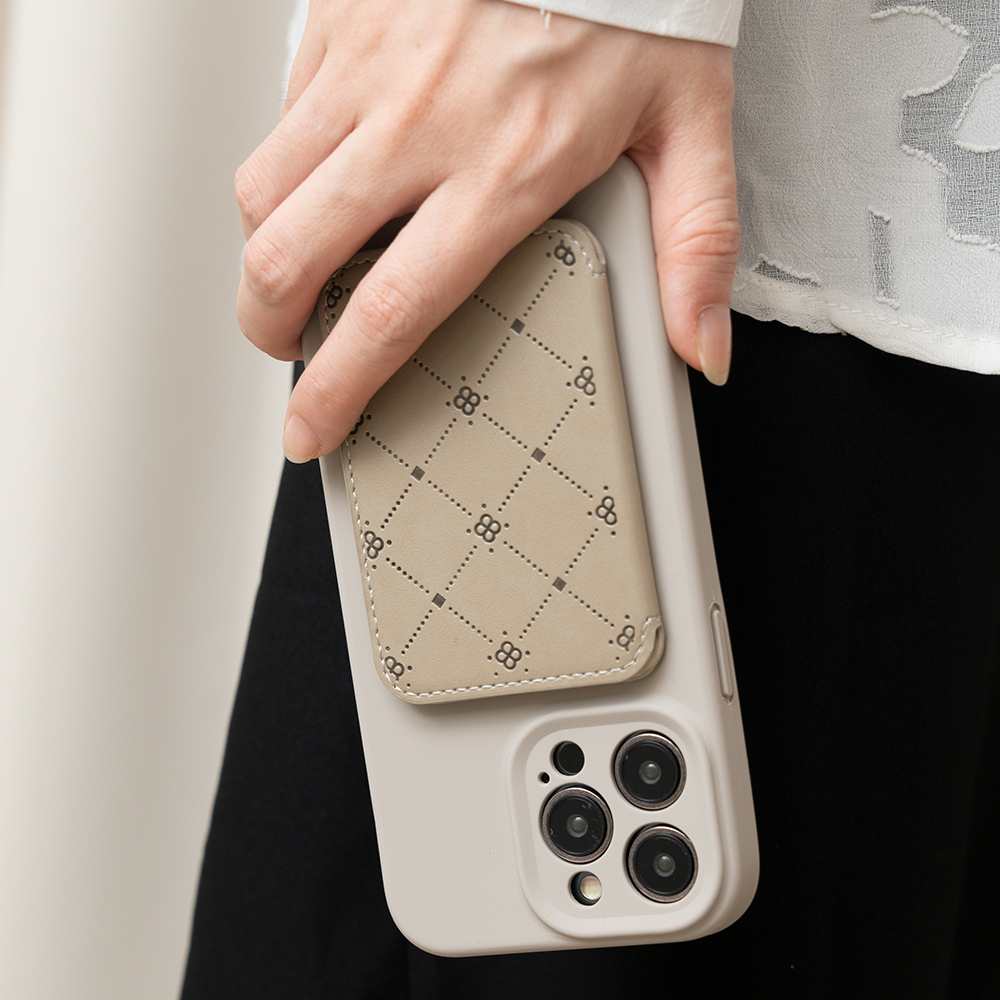 Magsafe 液態矽膠手機殼(精孔版)