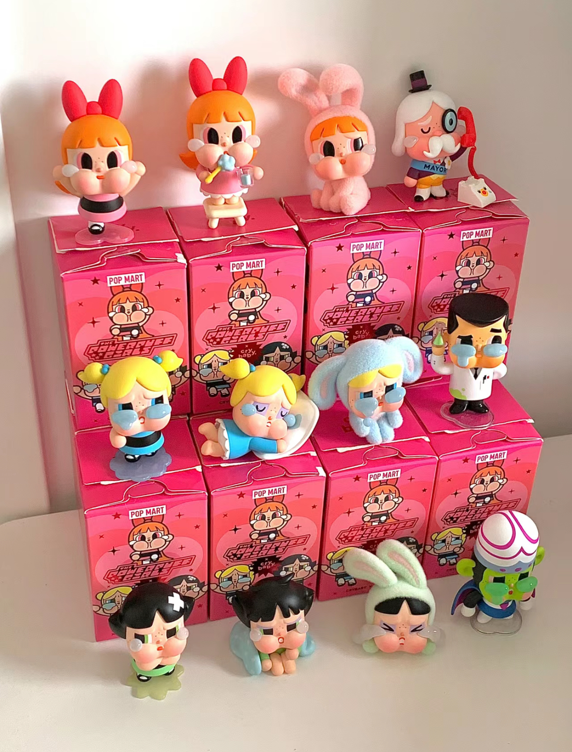 POPMART 泡泡瑪特 官方正版 Crybaby x 飛天小女警 公仔 盲盒12+1款/預購 (任買兩件711免運)
