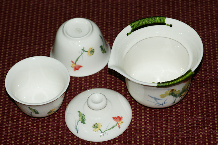 鹿港窯禮品館│彩荷浮雕(線塑)茶具組(1壺2杯)禮盒套裝