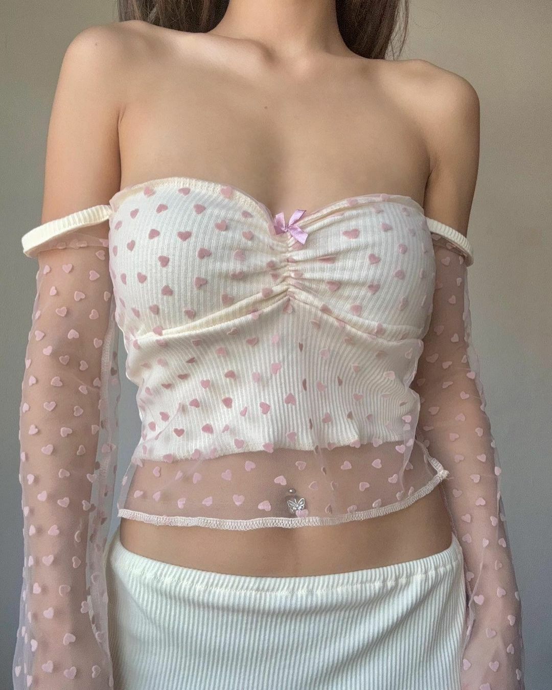 TH HEART RIBBON LACE TOP