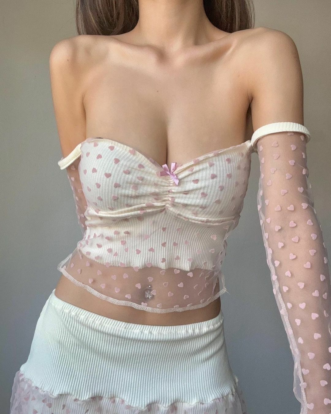 TH HEART RIBBON LACE TOP