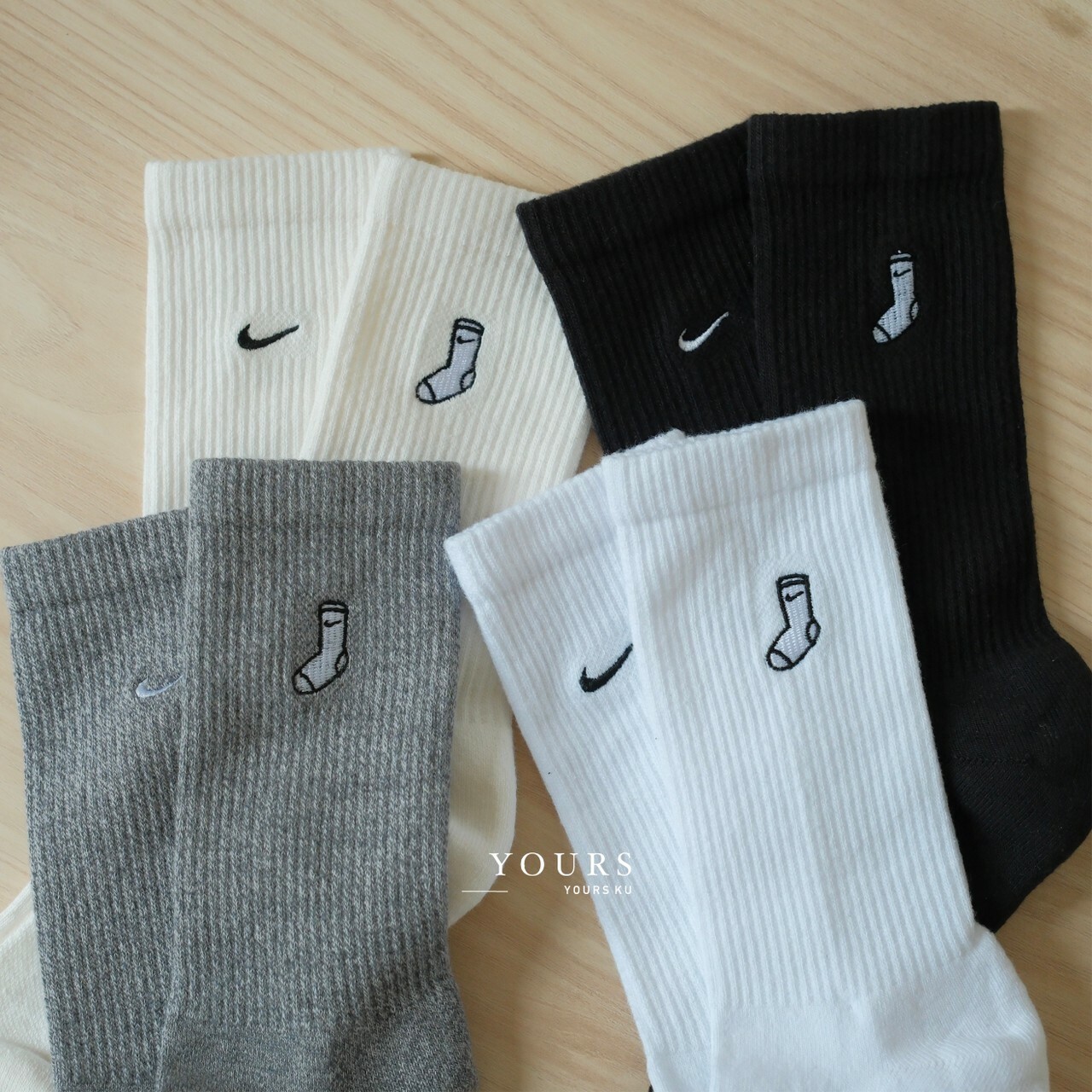 Nike EveryDay Plus 襪子中的小襪子 中長襪 二入組（2colors）