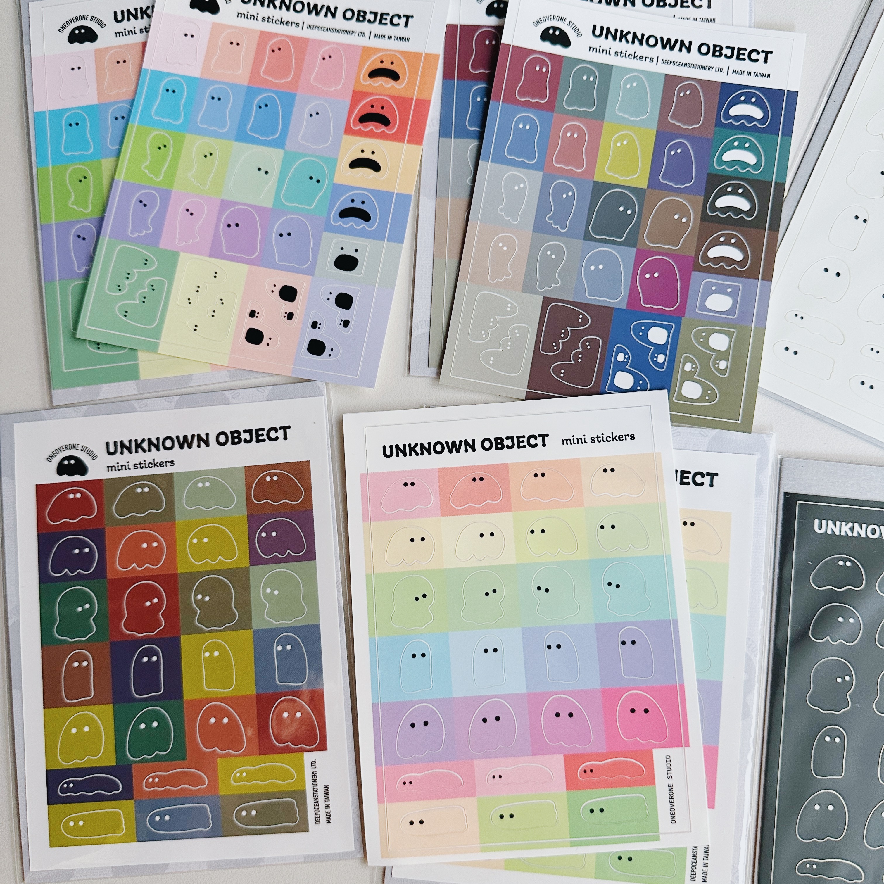 不明物體 彩色款 迷你防水貼紙 ｜1/1工作室