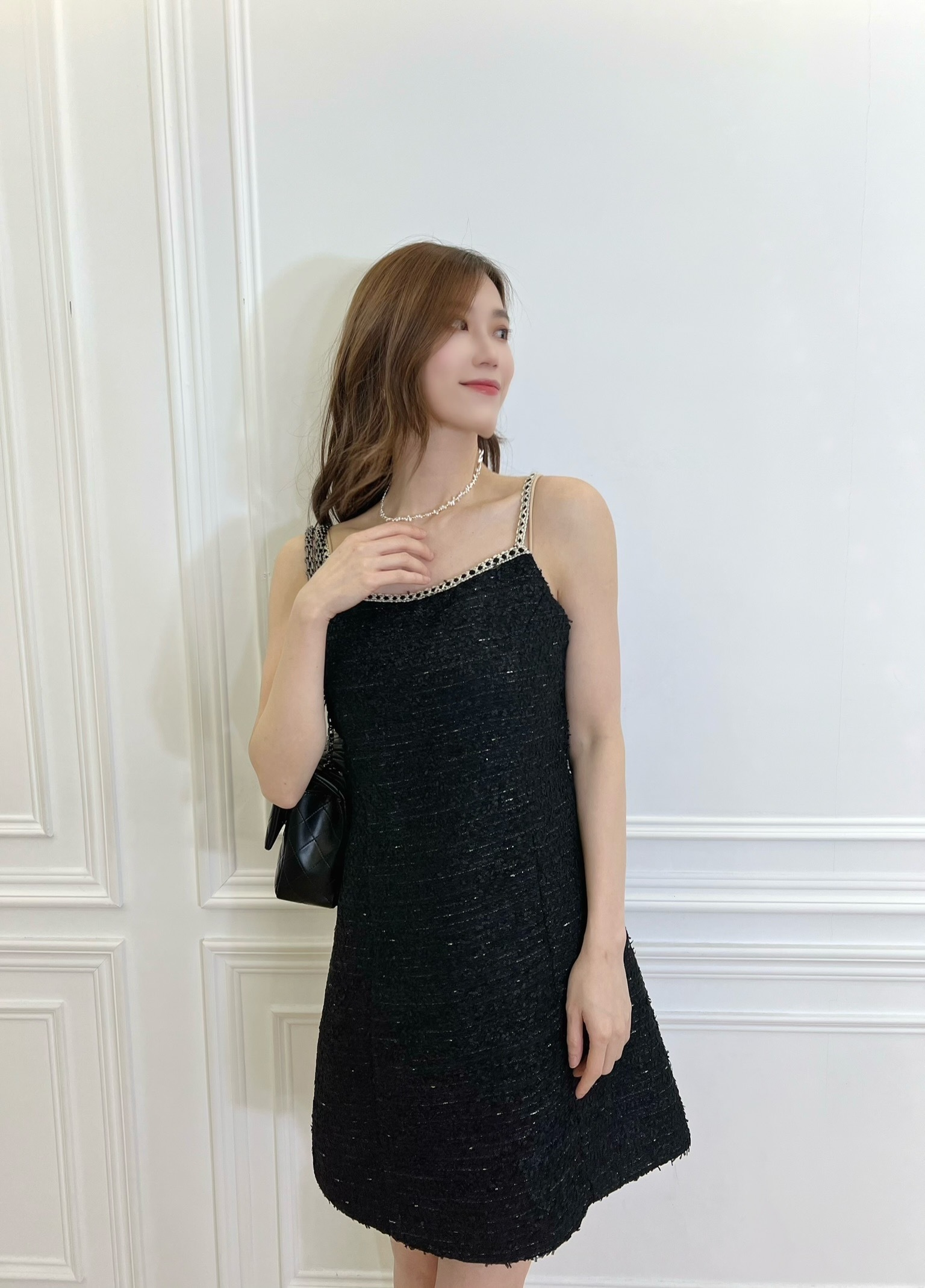 細肩帶金蔥黑色短洋