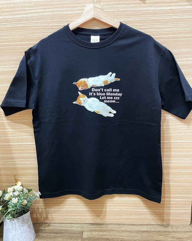 奶貓每天都是星期一症候群五分袖上衣-黑色