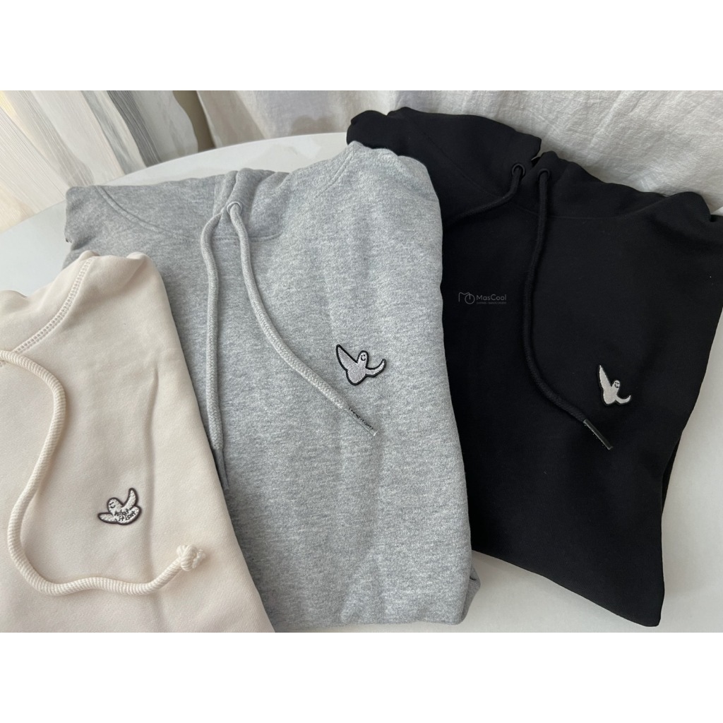 WHAT IT ISNT 白天使帽T