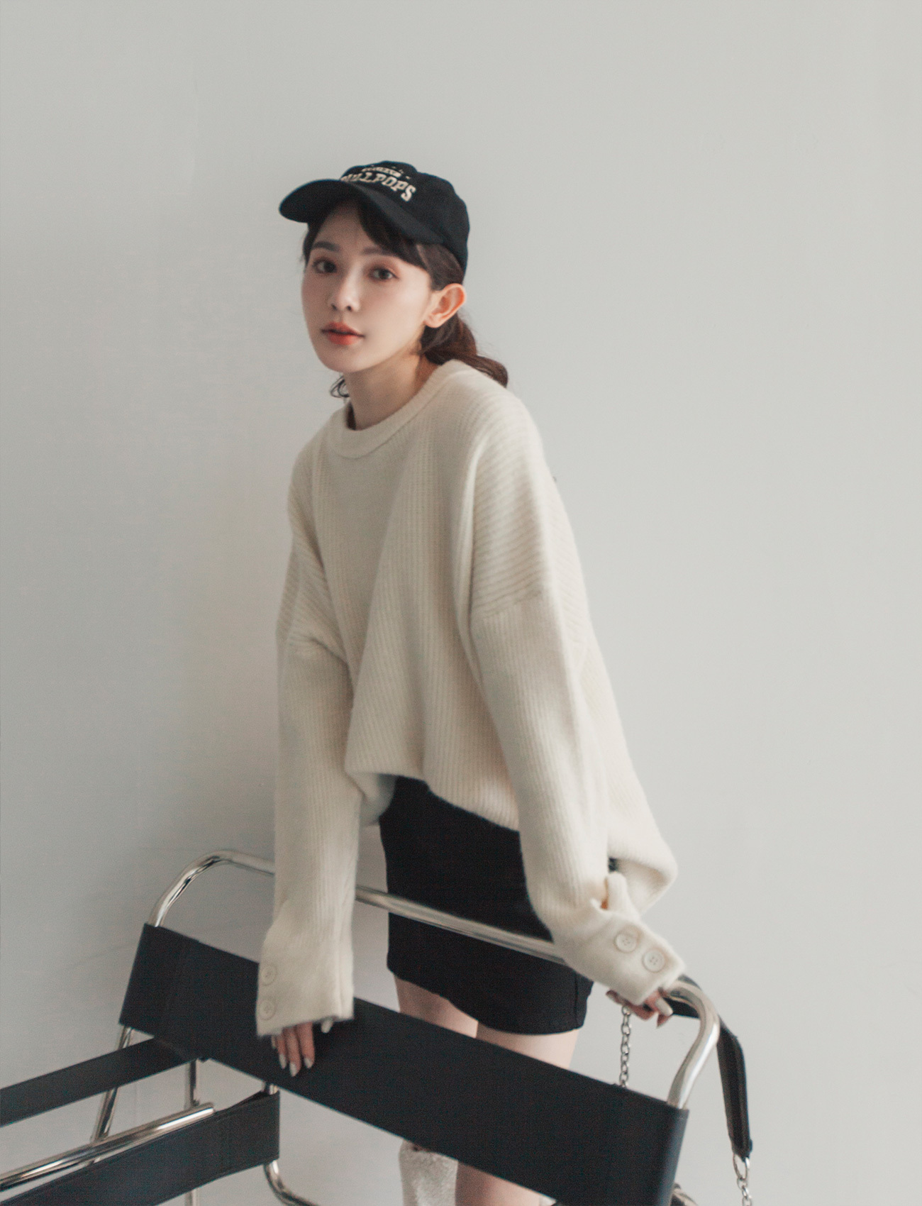 袖釦設計坑條毛衣