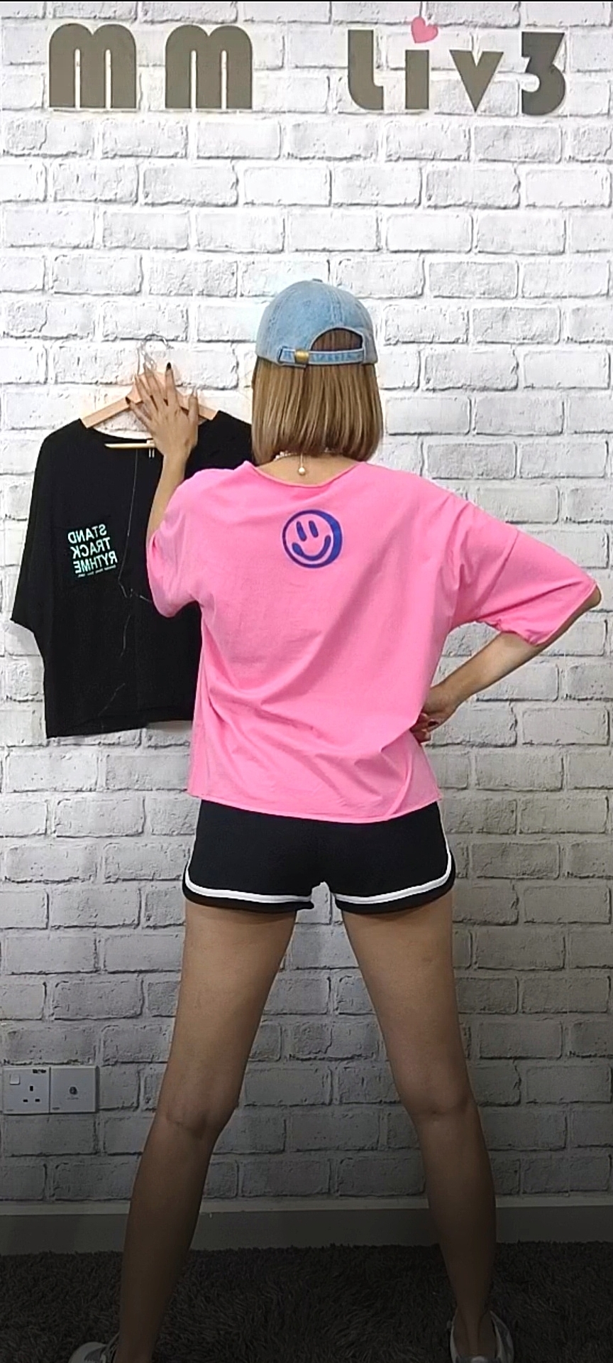 2516 RM99 🇰🇷Made in Korea ▶️韓國_領口抓破_口袋英文+後微笑 👉B:130cm👈