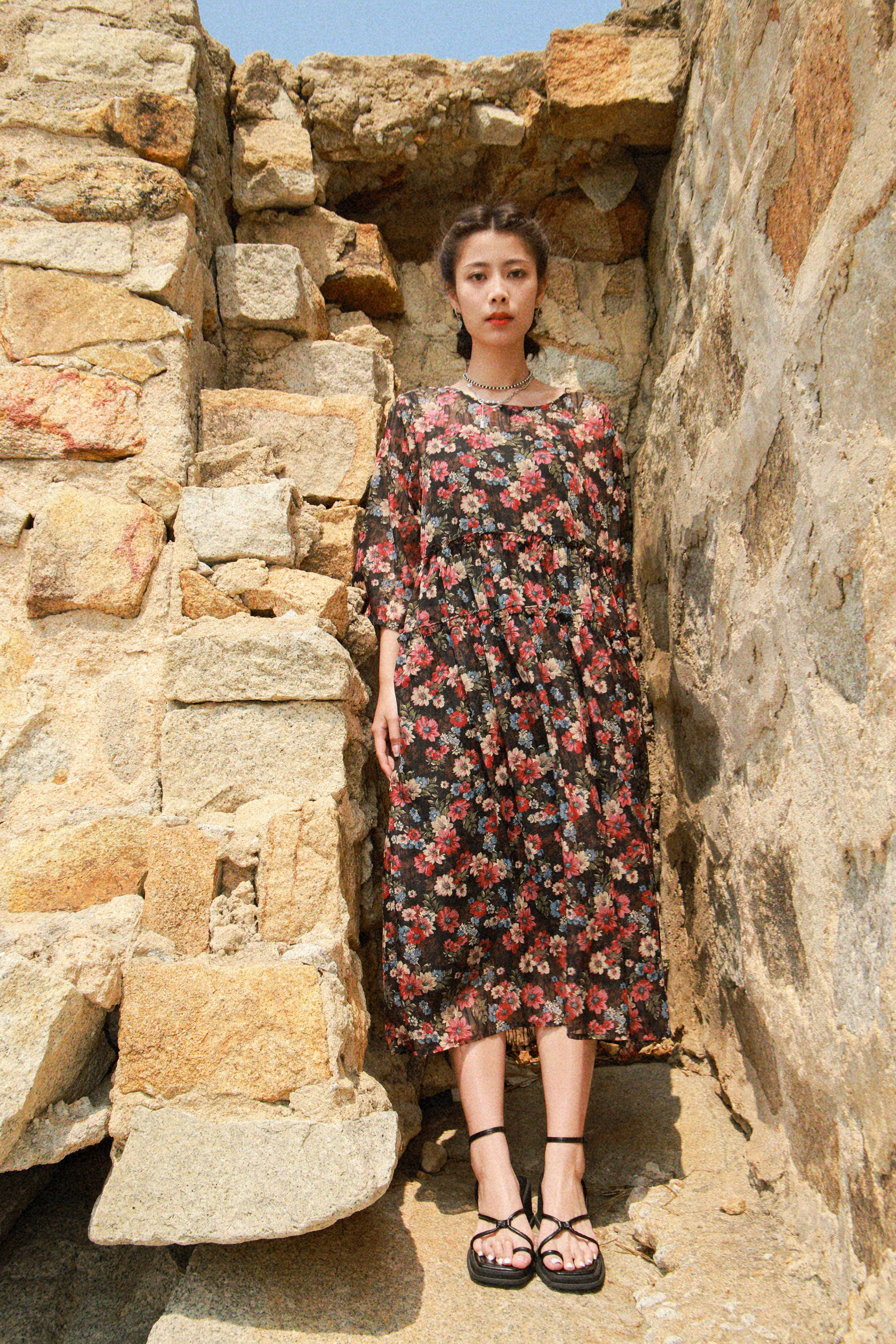 印花暗紋蛋糕連身裙 (現貨款式）