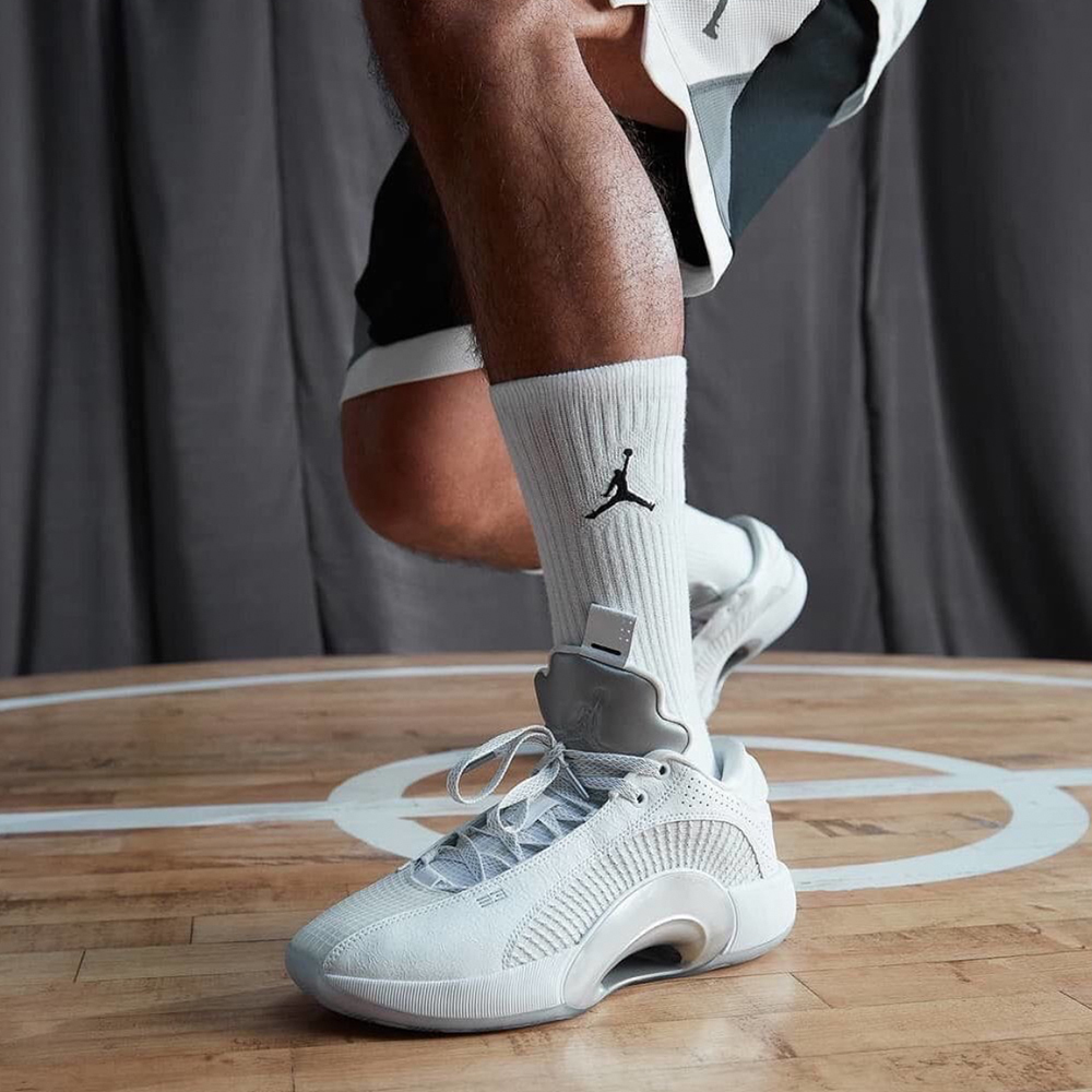 Air Jordan 35 Low 白銀 CW2459-100