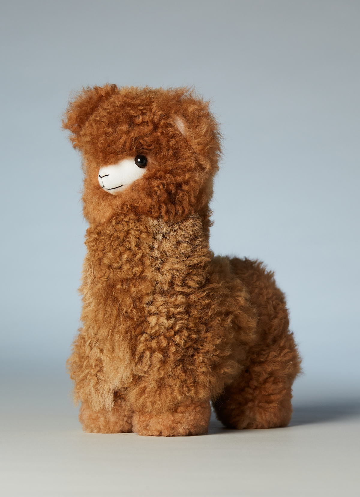 ST.MALO秘魯工匠手工天然羊駝捲毛娃娃30CM-2496CH-原色淺棕