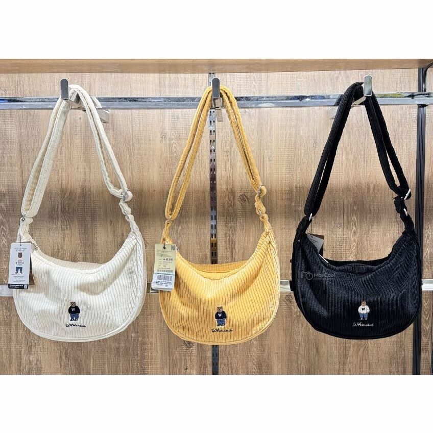 WHO.A.U 燈芯絨半月包