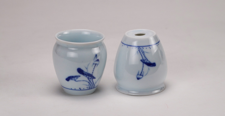 鹿港窯禮品館│手繪荷花青花茶具組1壺2杯(美人肩壺雙層杯)禮盒套裝