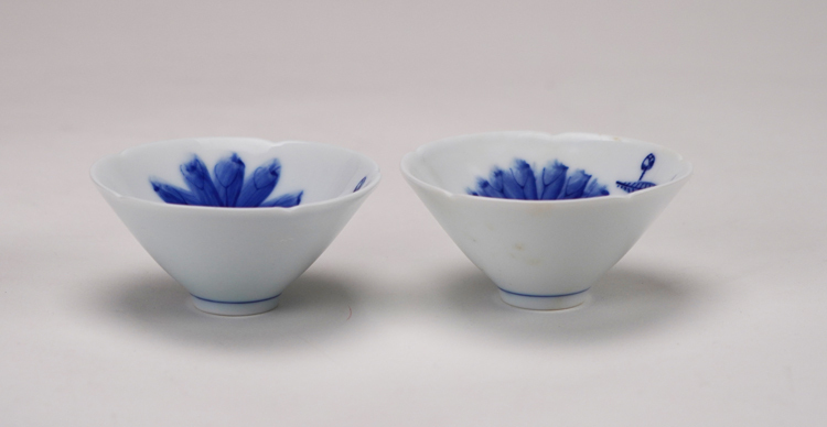 鹿港窯禮品館│手繪荷花青花茶具組1壺2杯(美人肩壺葵口杯)禮盒套裝