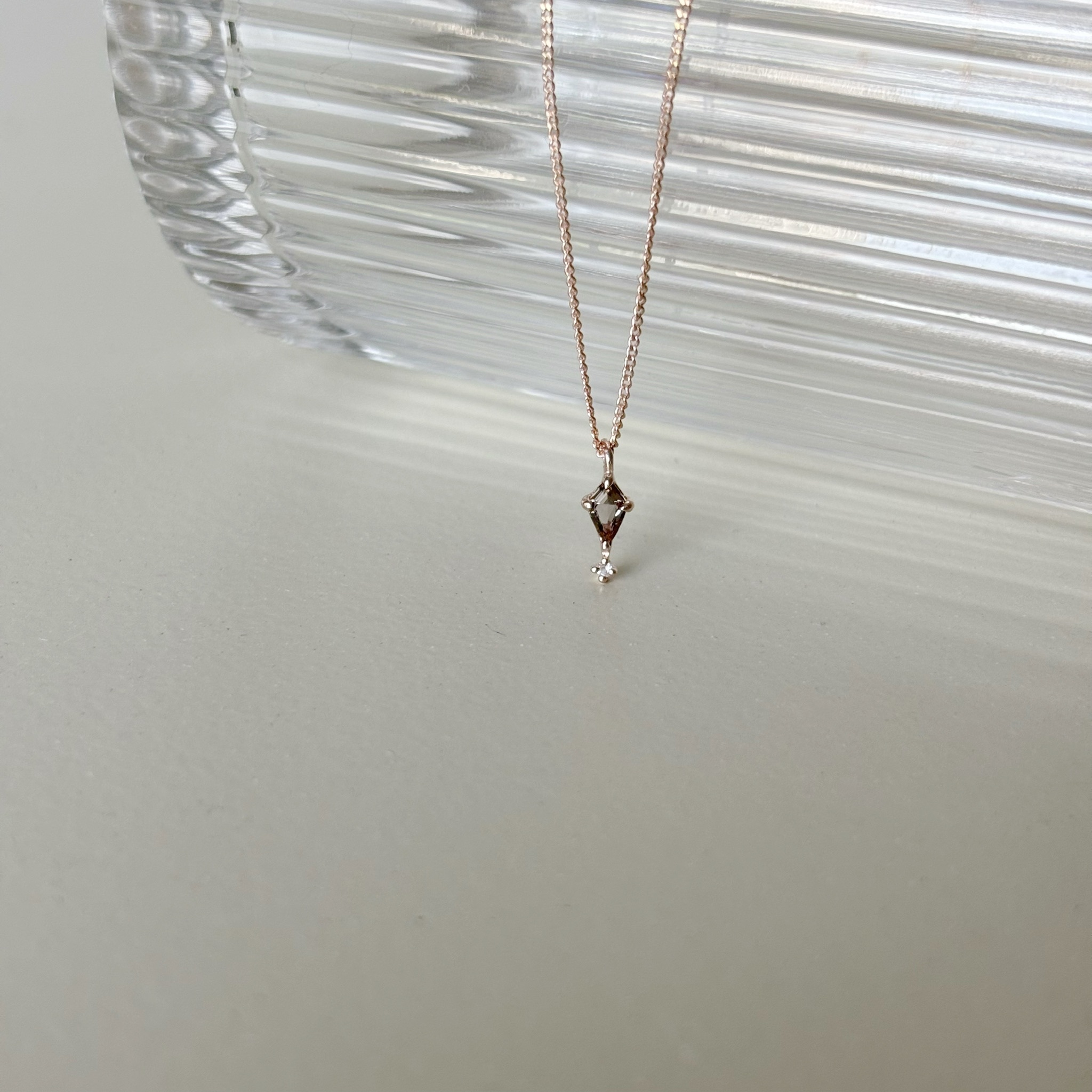 meteor箏形茶晶honey項鍊